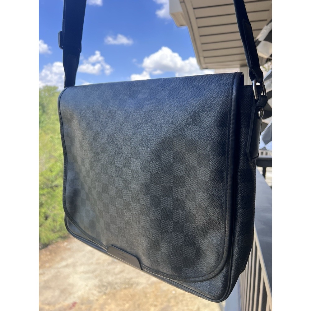 Louis Vuitton Damier Graphite District GM Shoulder Bag Used LV